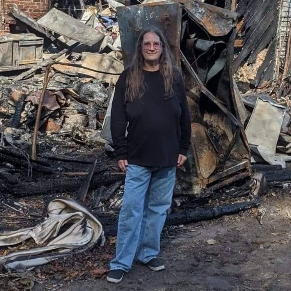 Meet your Posher, Larri